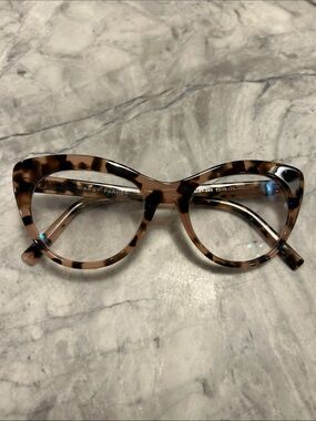 Warby Parker “Tilley” 285 (52-19-145)Women's Brown Tortoiseshell Cat-Eye Glasses